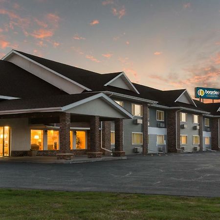 Boarders Inn & Suites By Cobblestone Hotels Superior Exteriér fotografie