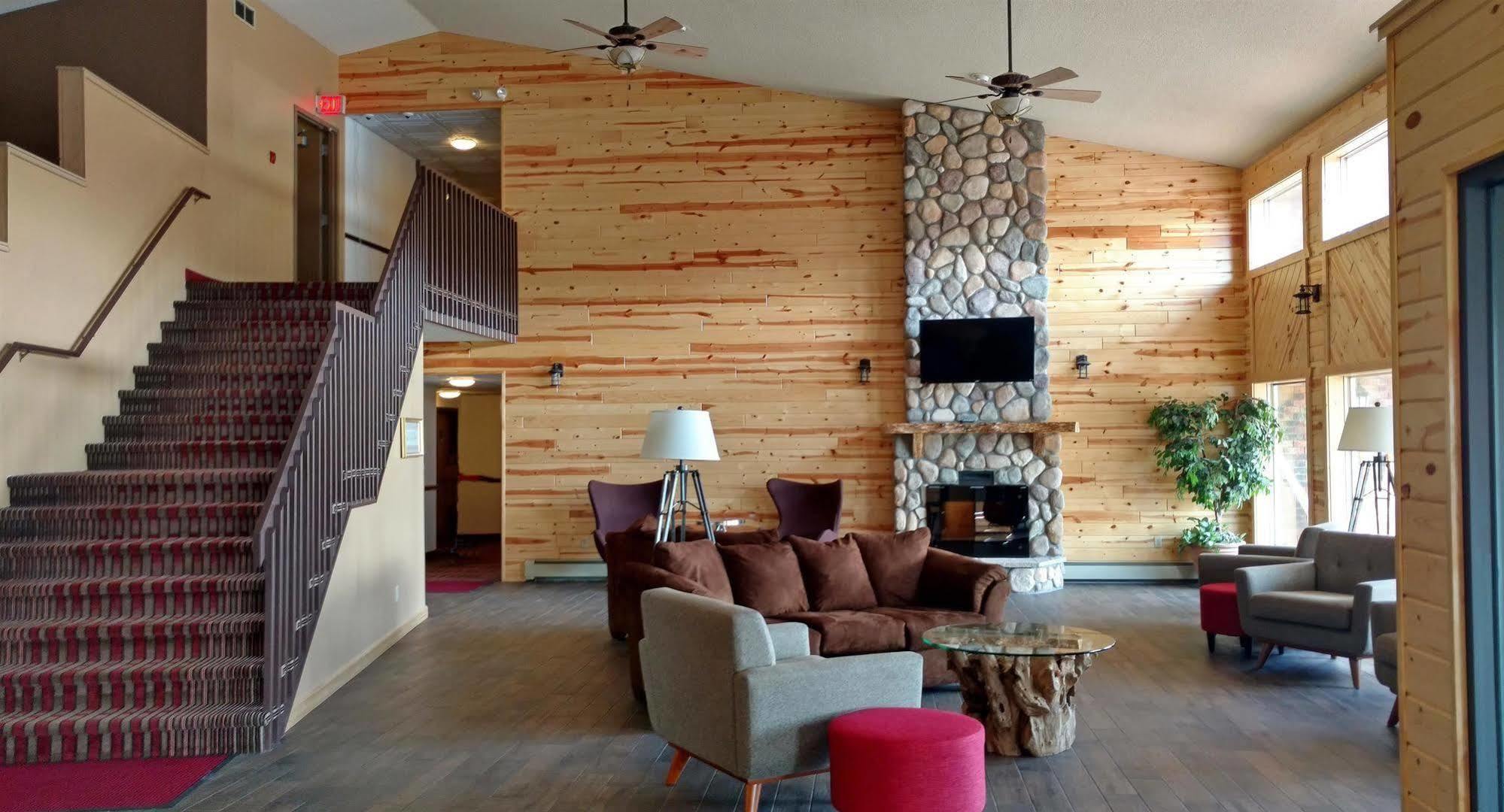 Boarders Inn & Suites By Cobblestone Hotels Superior Exteriér fotografie