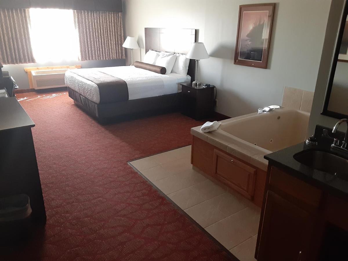Boarders Inn & Suites By Cobblestone Hotels Superior Exteriér fotografie